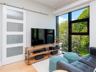 N408-1105 Pandora Avenue - 5