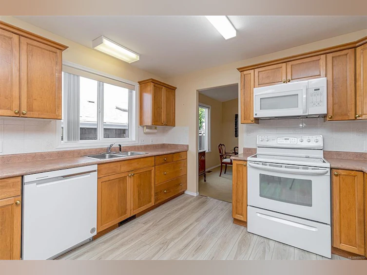20 Eagle Lane, View Royal, BC, V9A 7M2 - 19