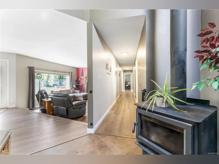 3730 James Crescent, Black Creek, BC, V9J 1E9 - 22