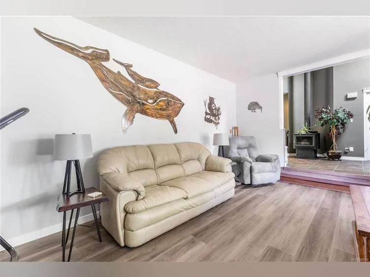 3730 James Crescent, Black Creek, BC, V9J 1E9 - 17