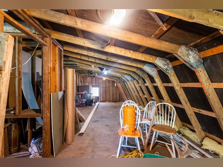 3730 James Crescent, Black Creek, BC, V9J 1E9 - 45