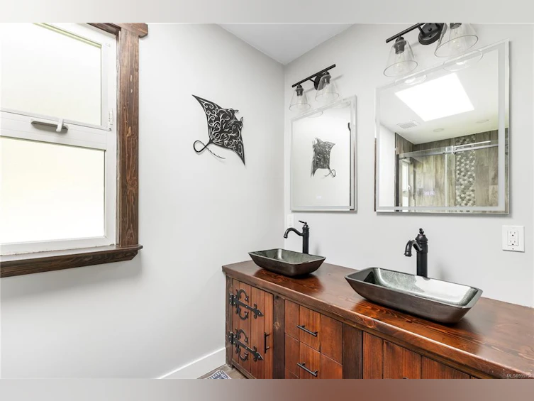 3730 James Crescent, Black Creek, BC, V9J 1E9 - 26