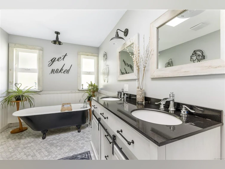 3730 James Crescent, Black Creek, BC, V9J 1E9 - 33
