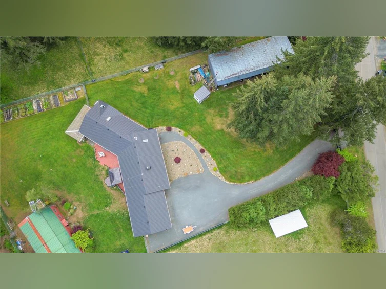 3730 James Crescent, Black Creek, BC, V9J 1E9 - 68