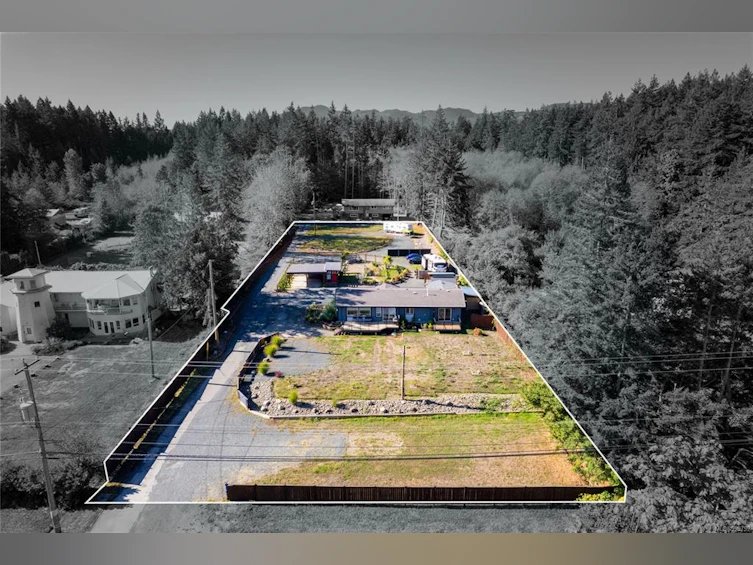 6712 W Island Highway, Bowser/Deep Bay, BC, V0R 1G0 - 51