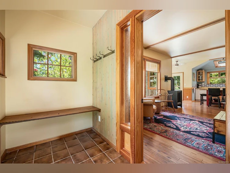 1076 Pacific Rim Highway, Tofino, BC, V0R 2Z0 - 5