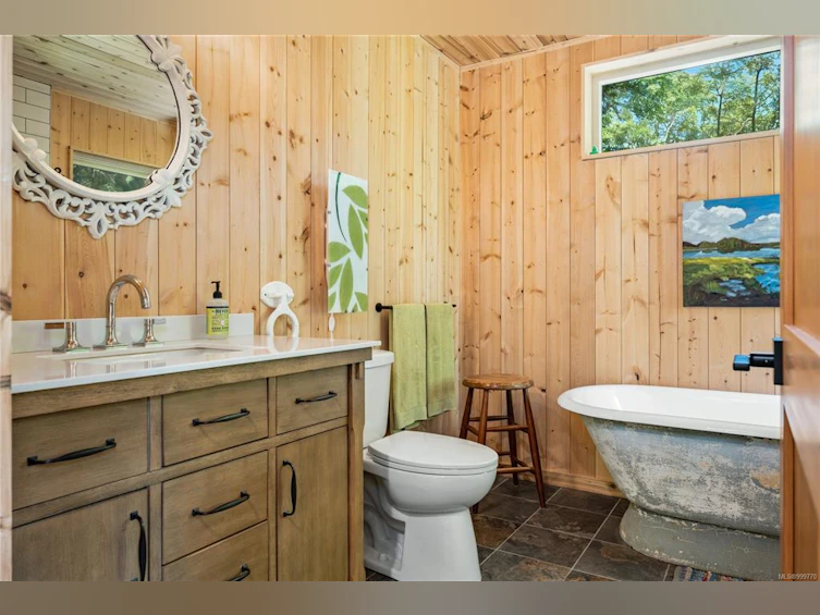 1076 Pacific Rim Highway, Tofino, BC, V0R 2Z0 - 34