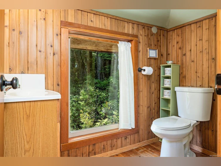 1076 Pacific Rim Highway, Tofino, BC, V0R 2Z0 - 20