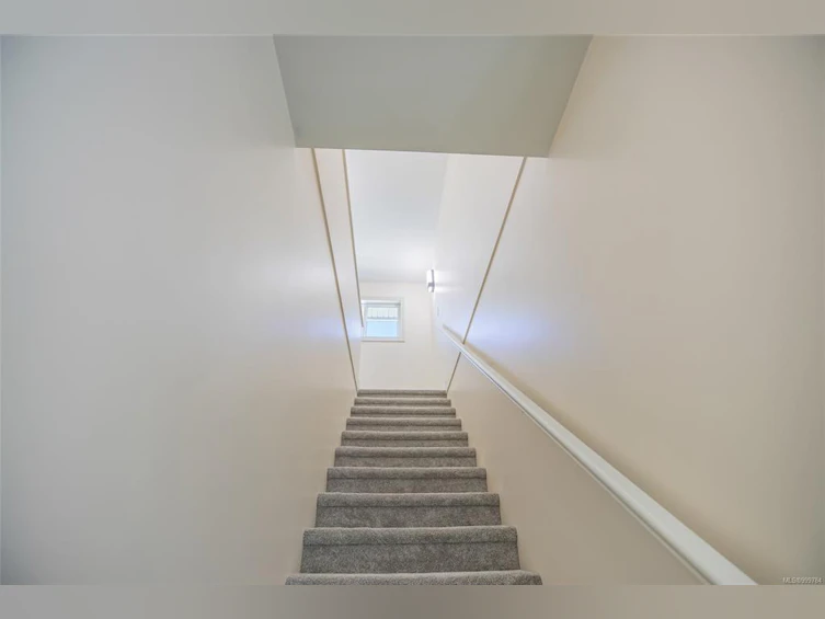 6138 Avery Lane, Nanaimo, BC, V9T 6R5 - 33
