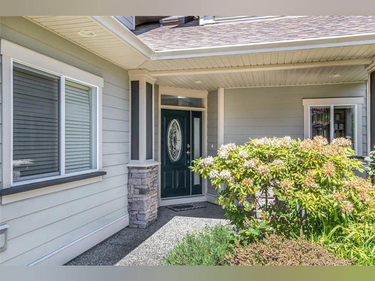 6138 Avery Lane, Nanaimo, BC, V9T 6R5 - 2