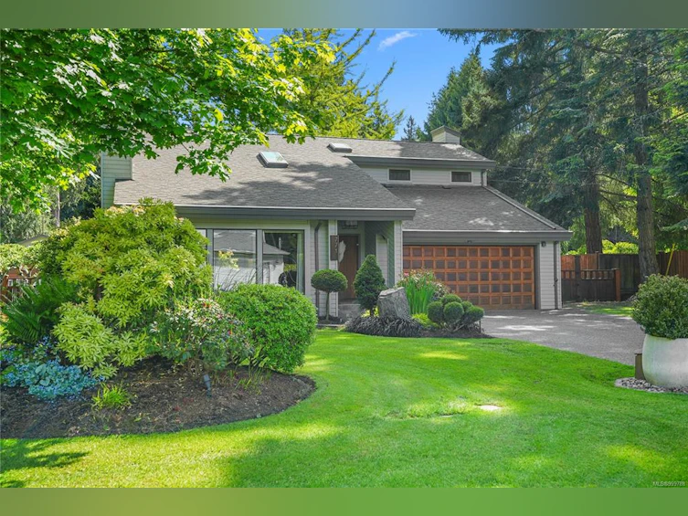 771 Helvetia Crescent, Saanich, BC, V8Y 1M1 - 47