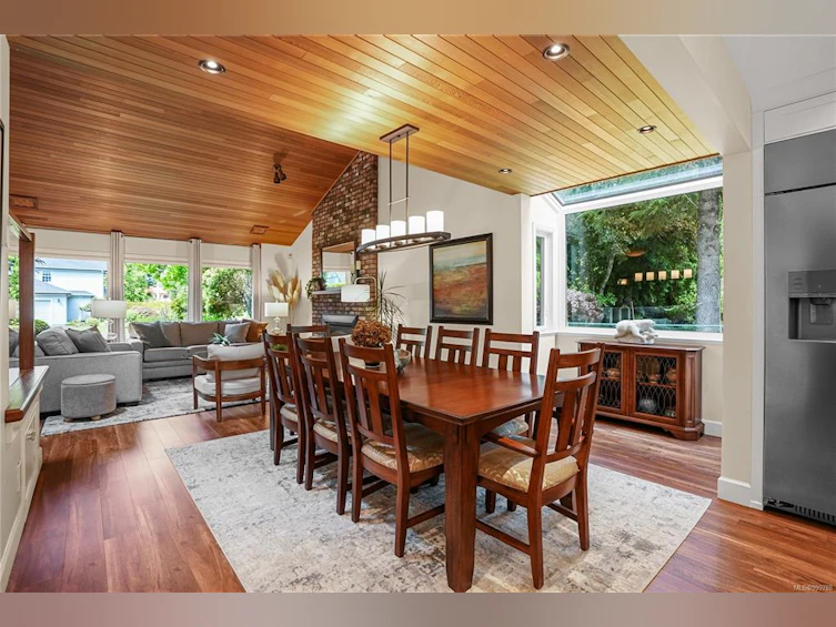 771 Helvetia Crescent, Saanich, BC, V8Y 1M1 - 11