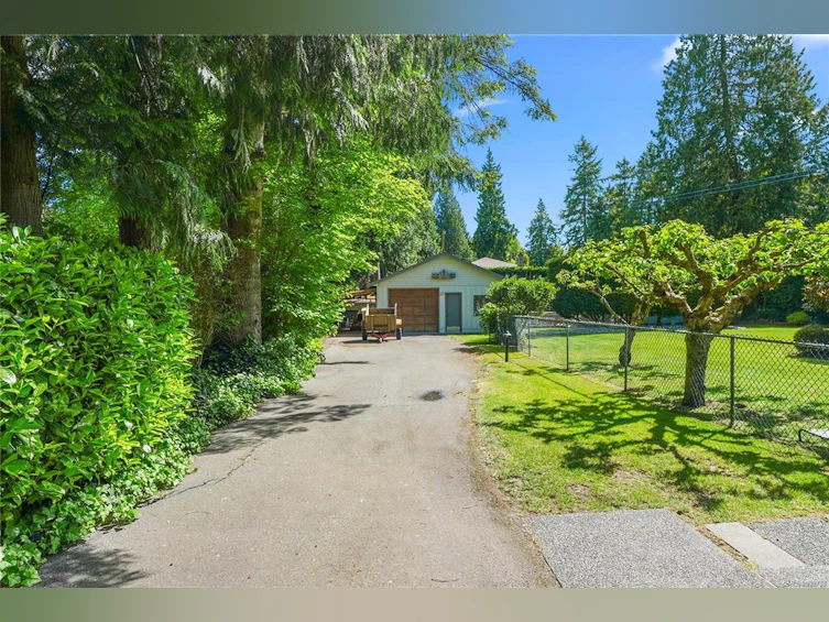771 Helvetia Crescent, Saanich, BC, V8Y 1M1 - 38