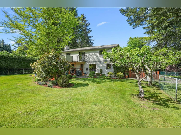 771 Helvetia Crescent, Saanich, BC, V8Y 1M1 - 33