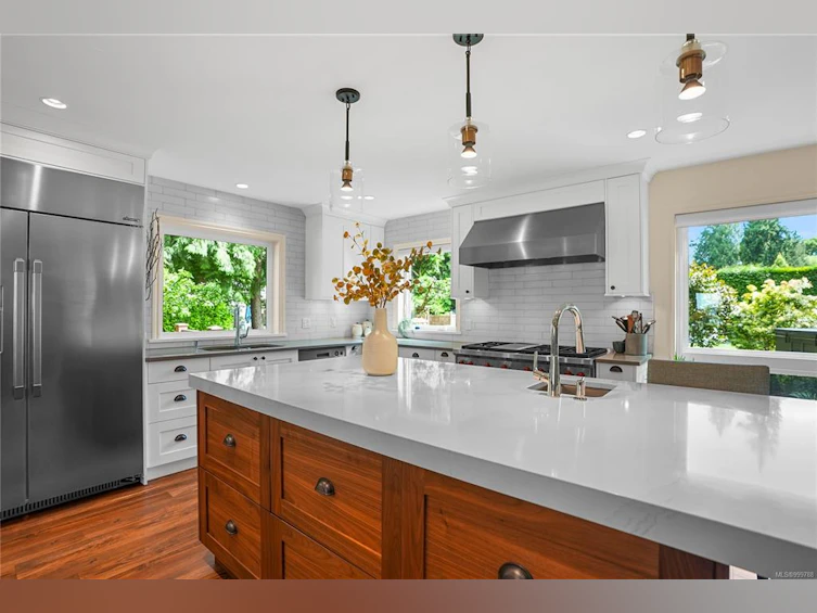 771 Helvetia Crescent, Saanich, BC, V8Y 1M1 - 6
