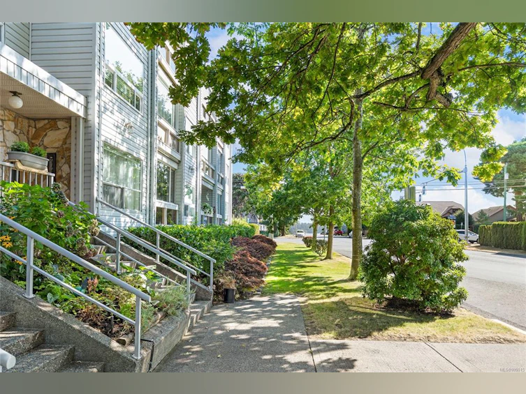 302-100 Dawes Street, Nanaimo, BC, V9S 1A3 - 2