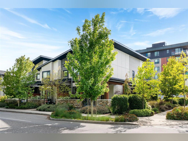 7884 Lochside Drive, Central Saanich, BC, V8M 2B9 - 32
