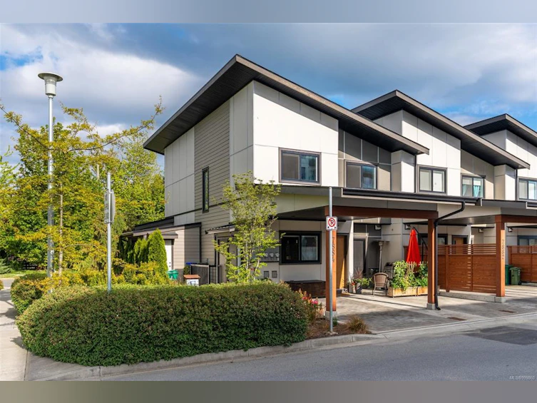7884 Lochside Drive, Central Saanich, BC, V8M 2B9 - 31