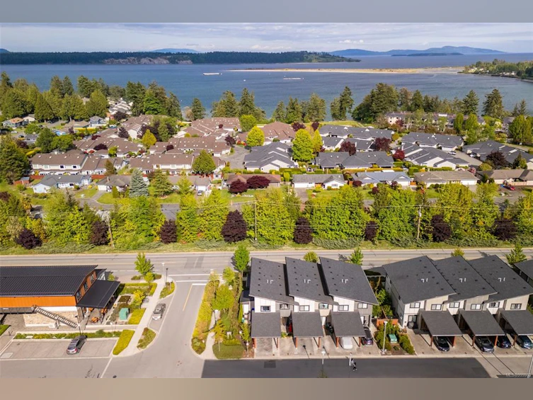 7884 Lochside Drive, Central Saanich, BC, V8M 2B9 - 33
