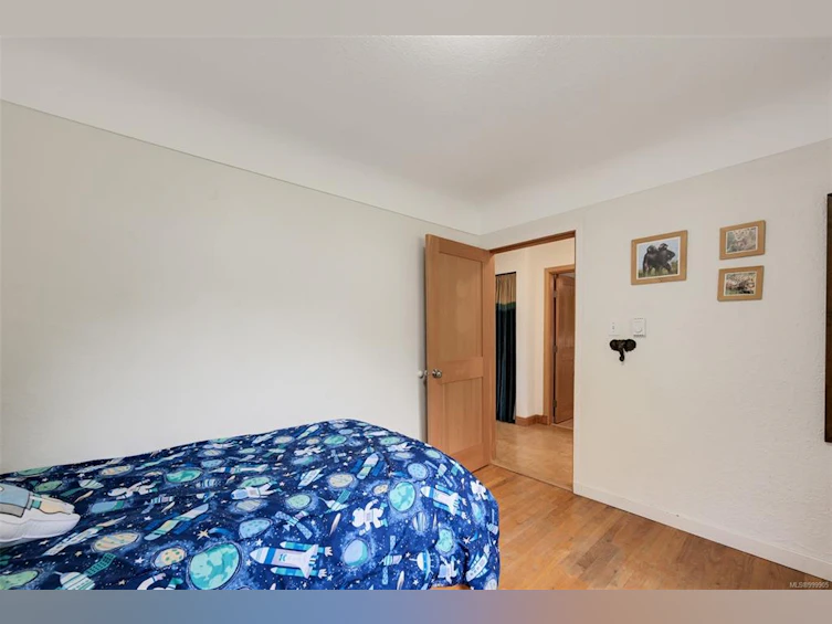 3316 Whittier Avenue, Saanich, BC, V8Z 3P9 - 30