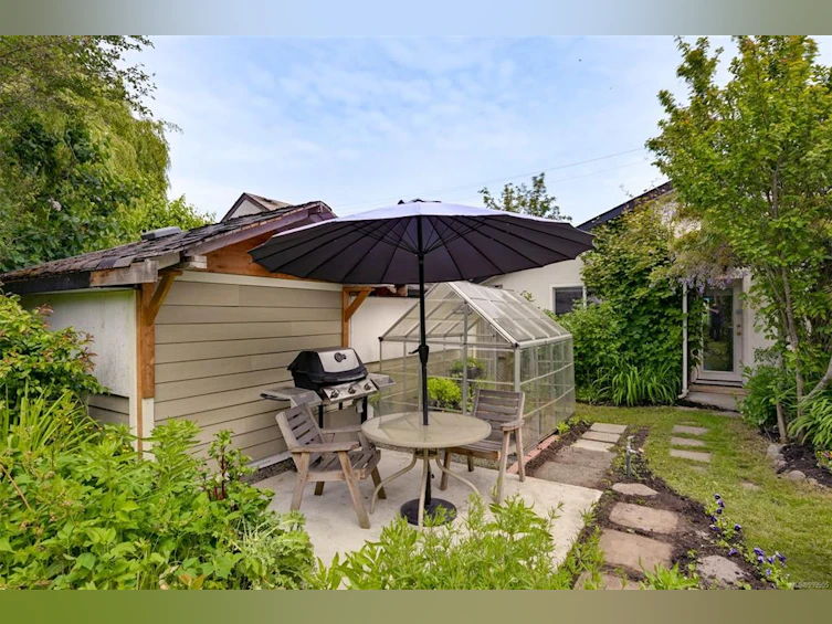 3316 Whittier Avenue, Saanich, BC, V8Z 3P9 - 48