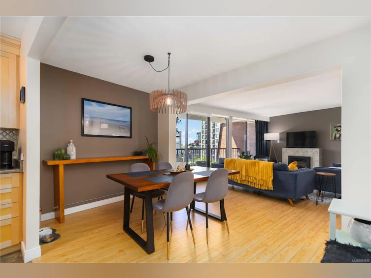 301-777 Blanshard Street, Victoria, BC, V8W 2G9 - 8