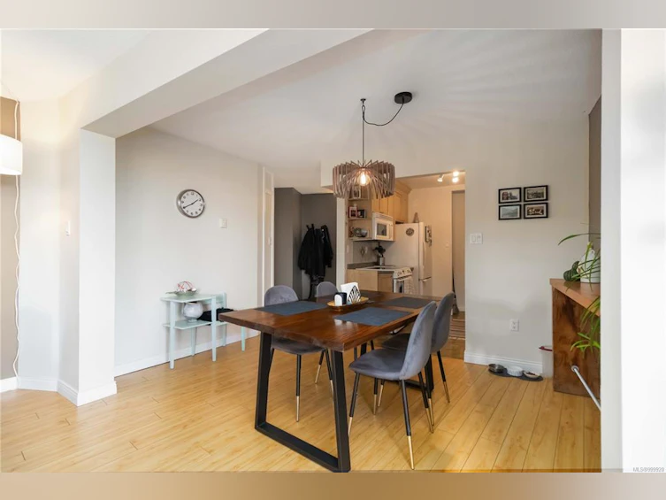 301-777 Blanshard Street, Victoria, BC, V8W 2G9 - 13