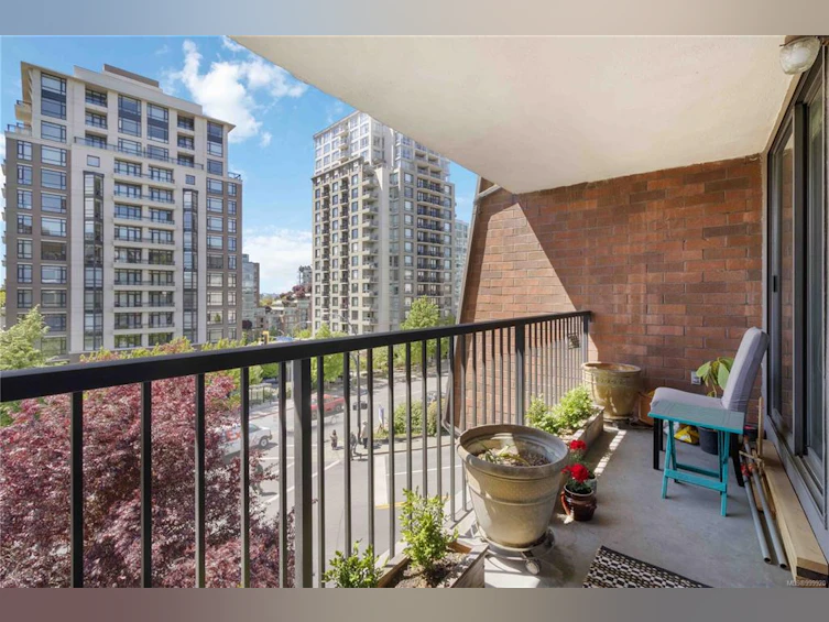 301-777 Blanshard Street, Victoria, BC, V8W 2G9 - 25