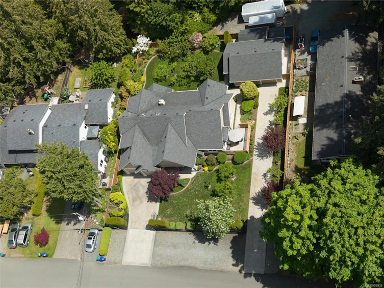 636 Maple Street, Qualicum Beach, BC, V9K 1J3 - 70