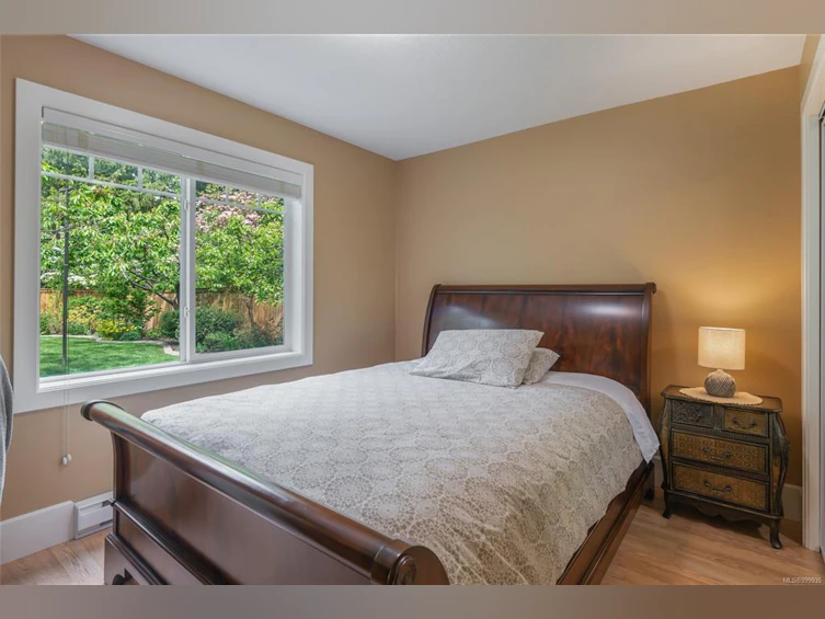 636 Maple Street, Qualicum Beach, BC, V9K 1J3 - 47