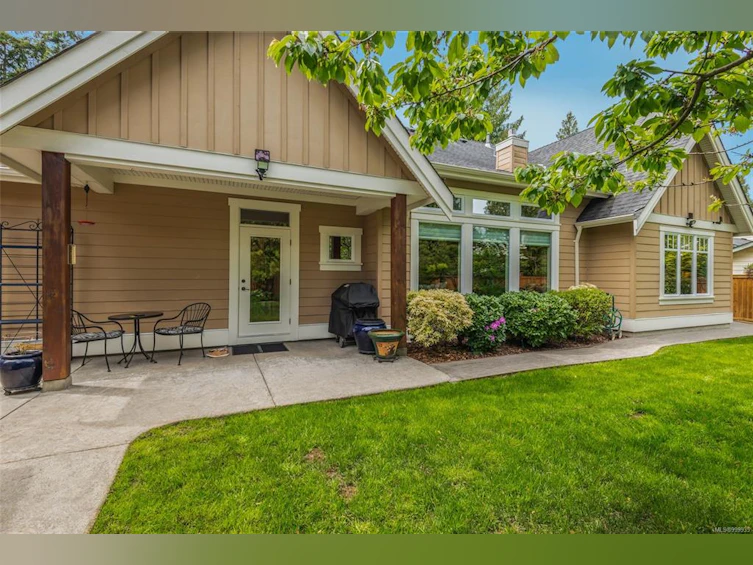 636 Maple Street, Qualicum Beach, BC, V9K 1J3 - 60