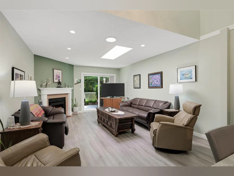 10-3049 Brittany Drive, Colwood, BC, V9B 5P8 - 10