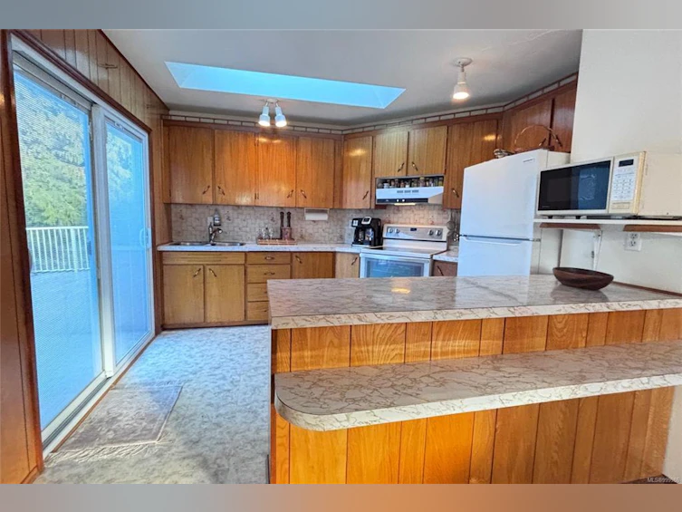 253 Hembrough Road, Bowser/Deep Bay, BC, V0R 1G0 - 4