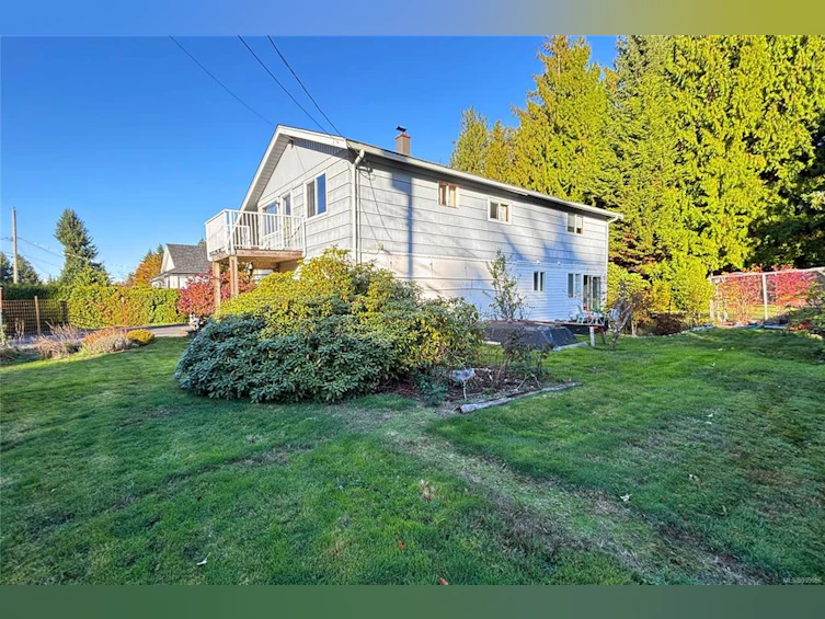 253 Hembrough Road, Bowser/Deep Bay, BC, V0R 1G0 - 2