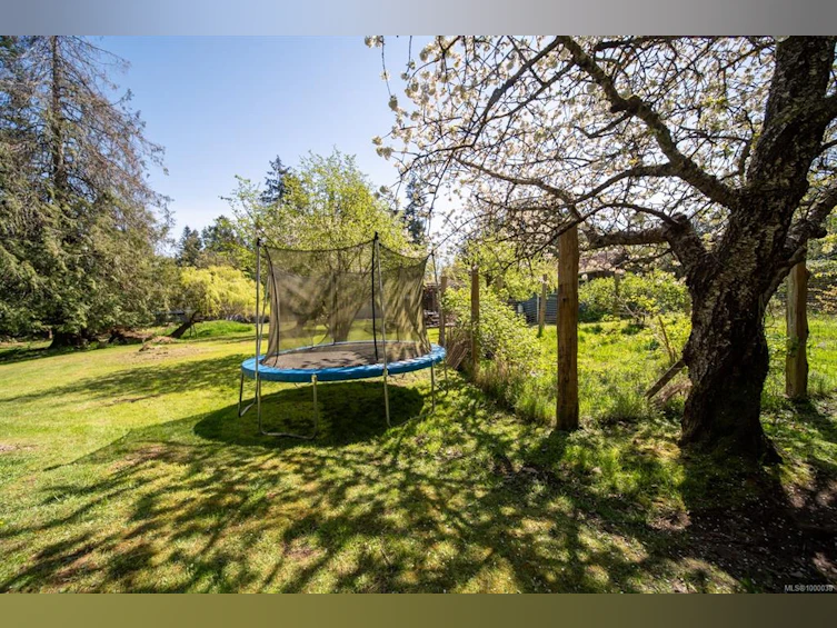 6931 W Island Highway, Bowser/Deep Bay, BC, V0R 1G0 - 55
