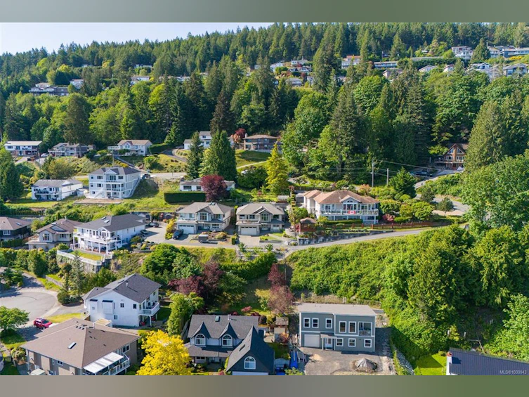 5248 Laguna Way, Nanaimo, BC, V9T 5L7 - 73