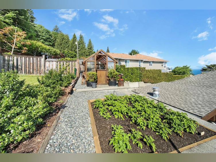 5248 Laguna Way, Nanaimo, BC, V9T 5L7 - 32