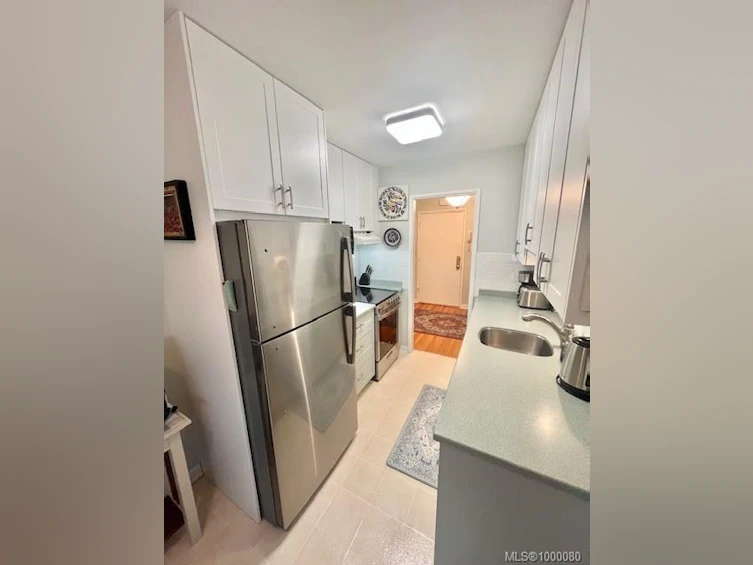 101-2660 Currie Road, Oak Bay, BC, V8S 3C1 - 9
