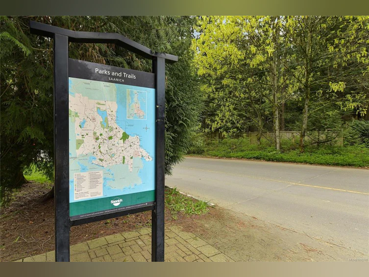 31-4701 Lochside Drive, Saanich, BC, V8Y 3E2 - 62