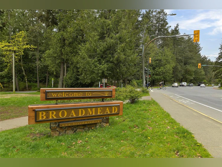 31-4701 Lochside Drive, Saanich, BC, V8Y 3E2 - 59