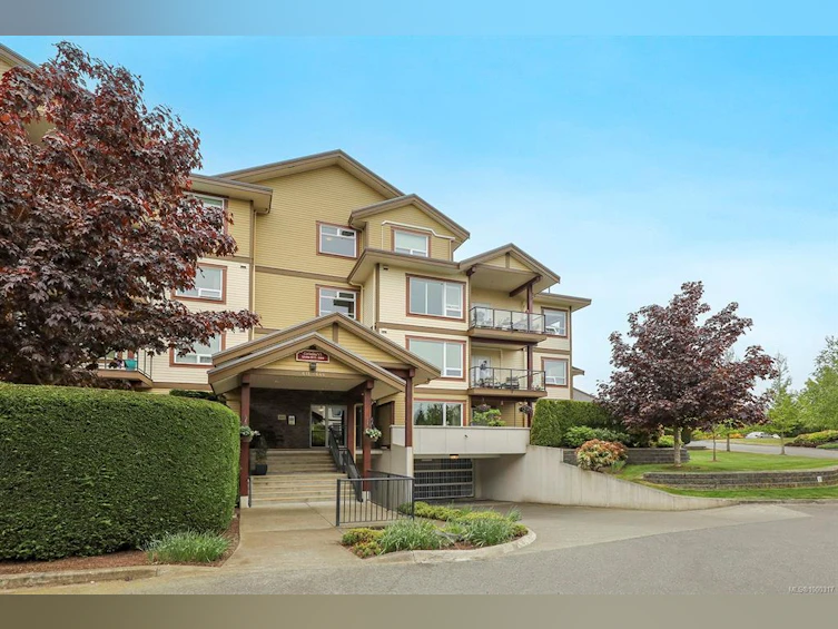 613-3666 Royal Vista Way, Courtenay, BC, V9N 9X8 - 3