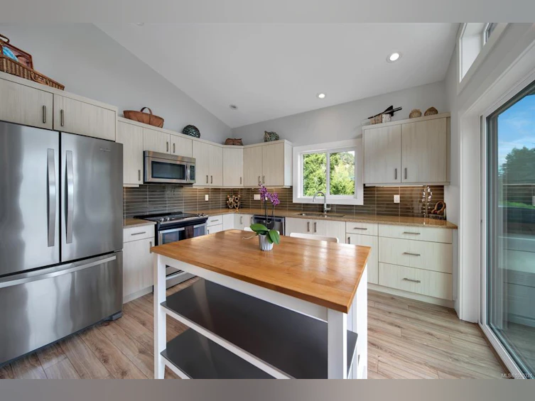7404 Cottage Way, Lake Cowichan, BC, V0R 2G1 - 20