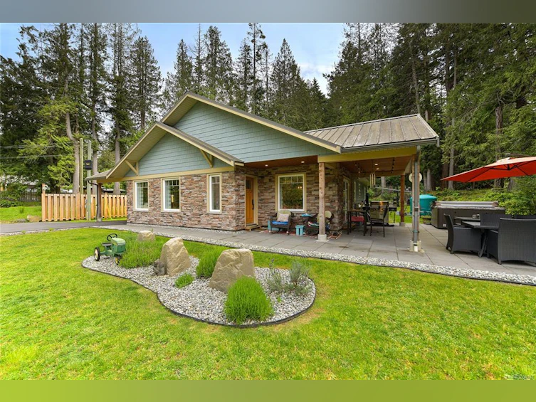520 Aya Reach Road, Mayne Island, BC, V0N 2J1 - 2
