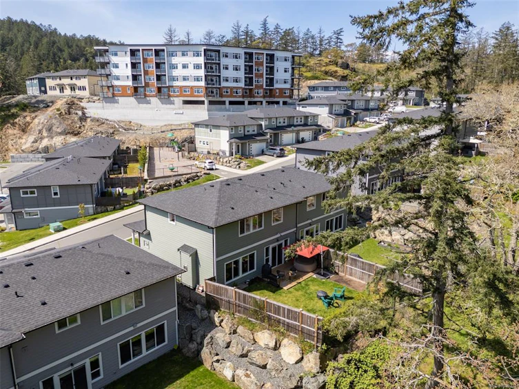 1931 West Park Lane, View Royal, BC, V9B 3R9 - 37