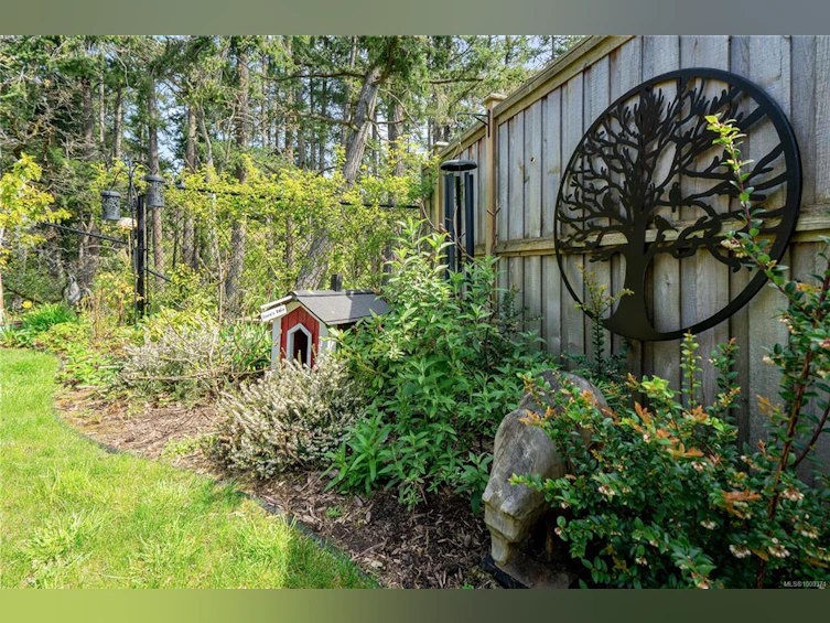 1931 West Park Lane, View Royal, BC, V9B 3R9 - 31