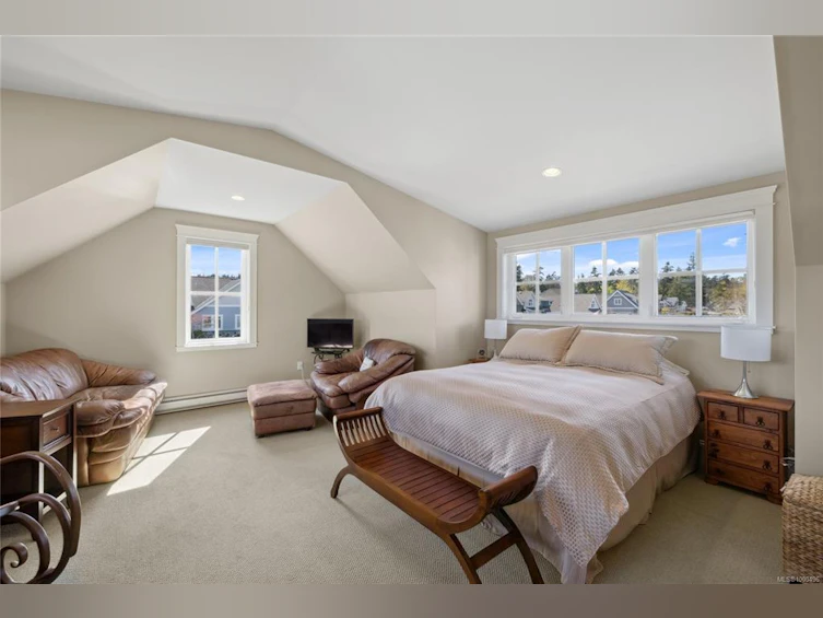927 Bluffs Drive, Qualicum Beach, BC, V9K 0A2 - 36