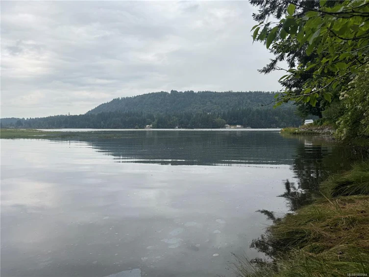 12598 Lipton Road, Ladysmith, BC, V9G 1M6 - 10