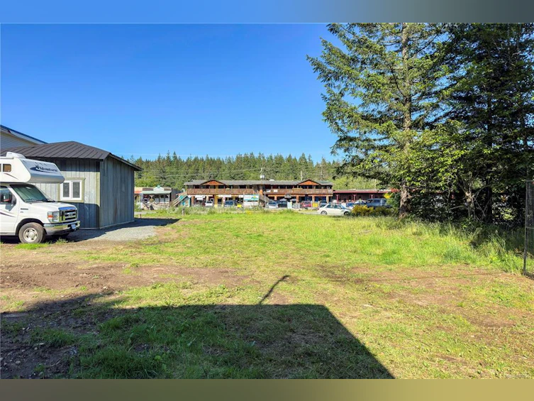 670 Quathiaski Cove Road, Quadra Island, BC, V0P 1N0 - 3
