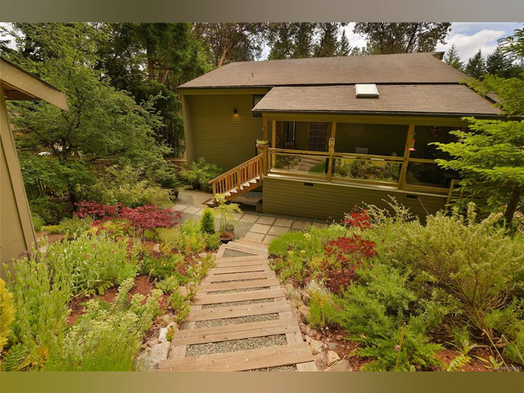 297 Wood Dale Drive, Mayne Island, BC, V0N 2J2 - 69