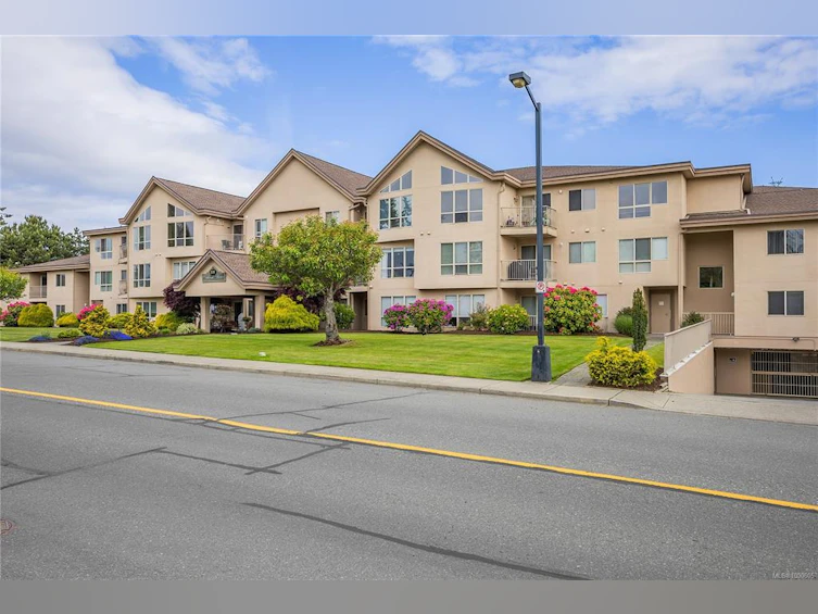 304-335 W Hirst Avenue, Parksville, BC, V9P 2R5 - 28